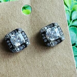 VTG rhinestone stud earrings BOGO FREE